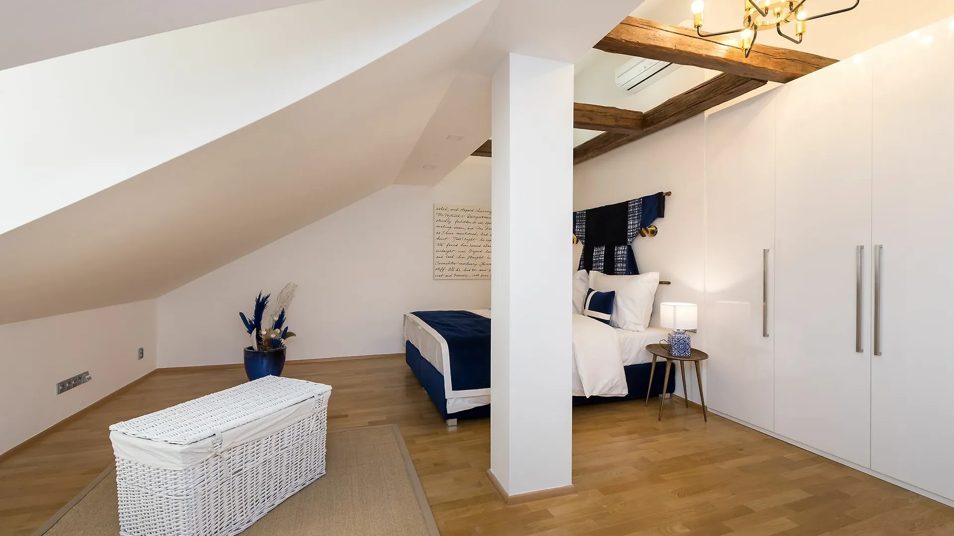 Empirent Mala Strana Apartments Praag 0*,